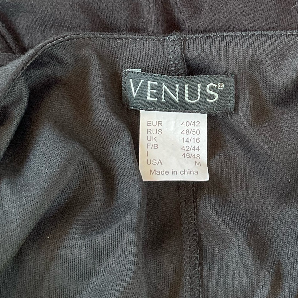 Venus dress. Size M. Half sleeve, v neck, belted waist, tulips skirt. Black. - Picture 7 of 8